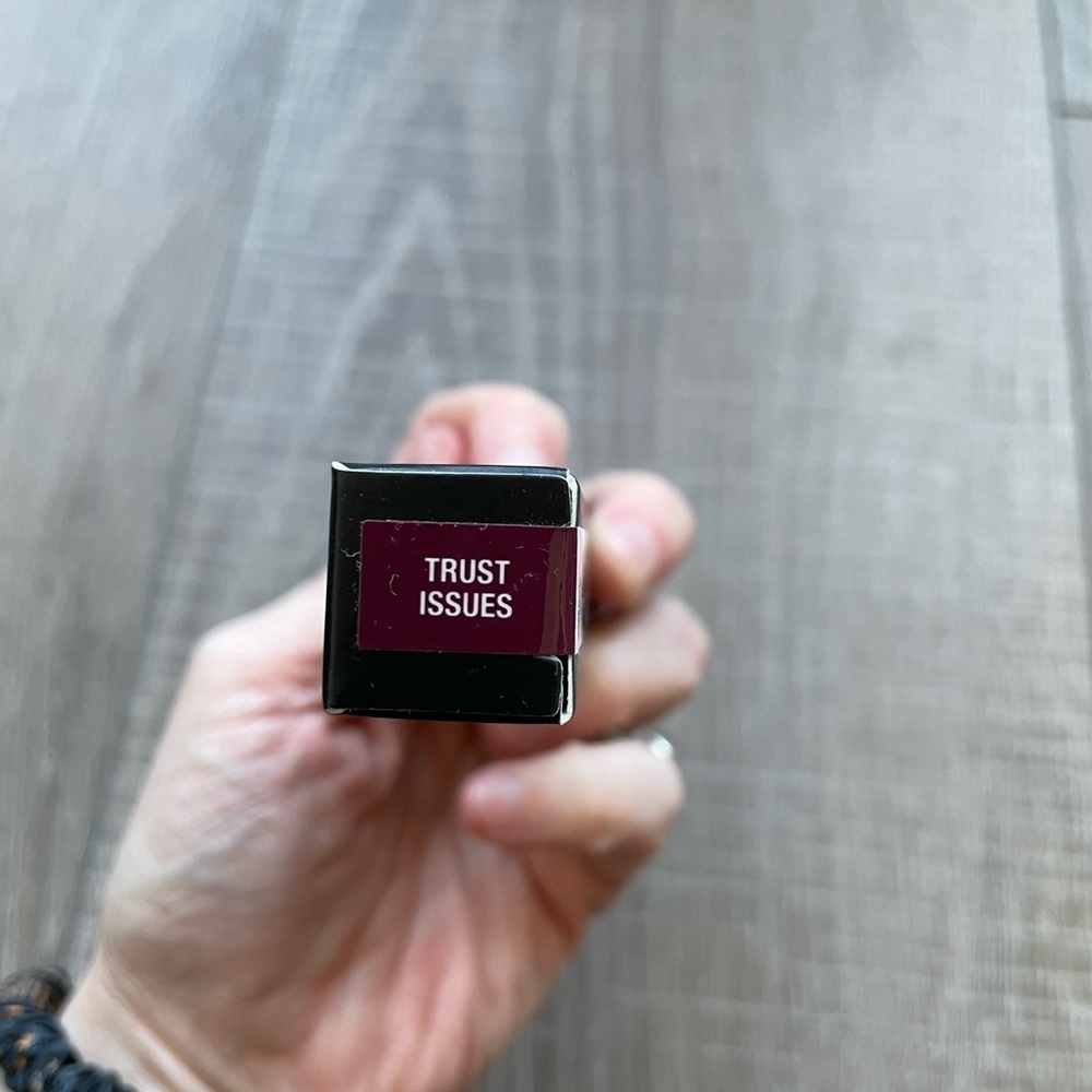 Anastasia Beverly Hills Liquid Lipstick in Trust Issues - Picture 3 of 5